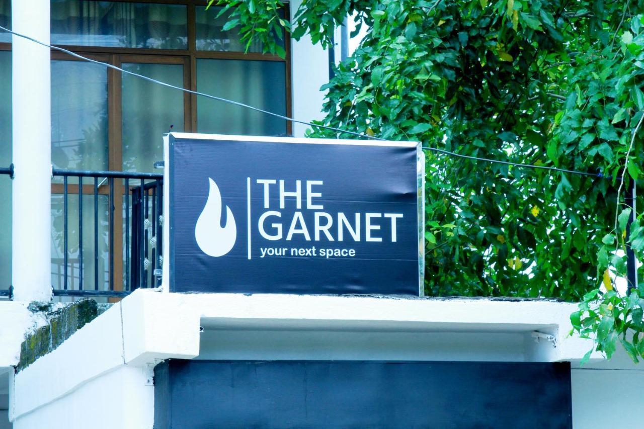 Hotel The Garnet Mirissa Esterno foto